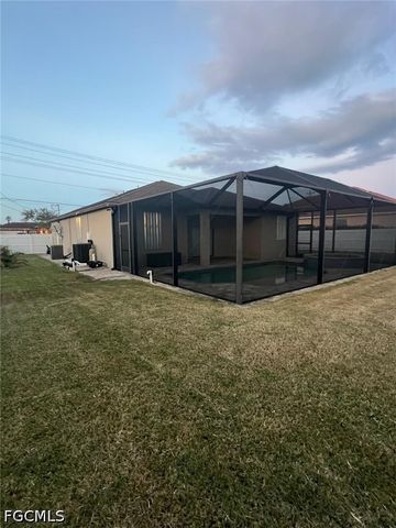 304 SW Trafalgar PKWY, Cape Coral, FL 33991