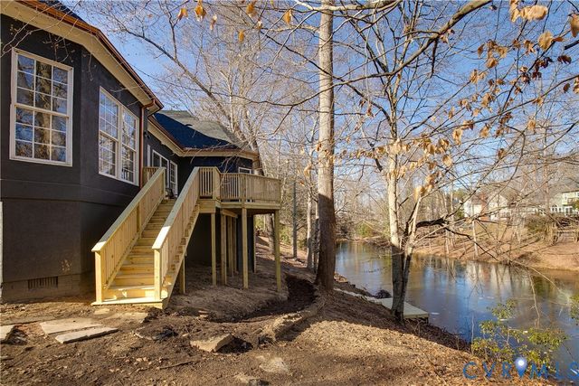 8102 Braxton Ct, Hanover, VA 23116