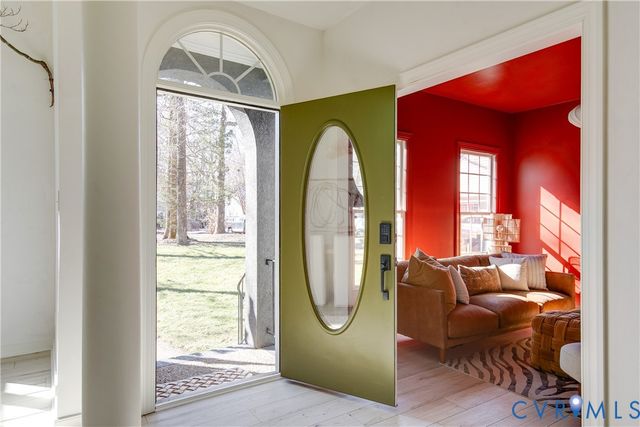 8102 Braxton Ct, Hanover, VA 23116