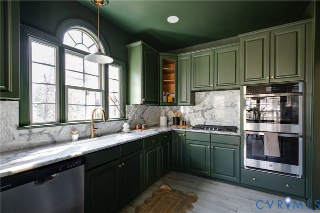 8102 Braxton Ct, Hanover, VA 23116