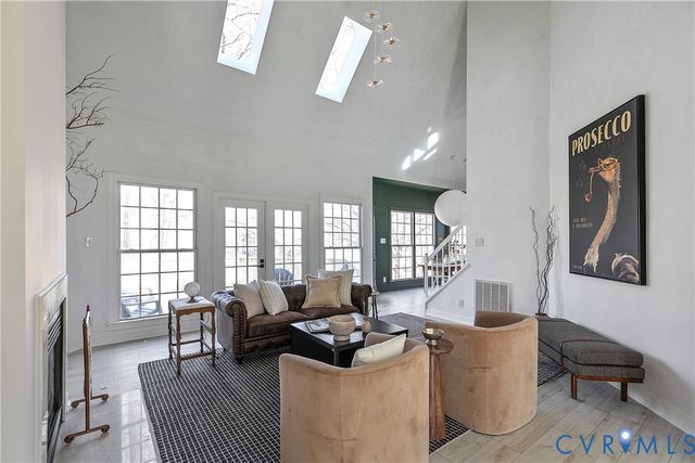 8102 Braxton Ct, Hanover, VA 23116