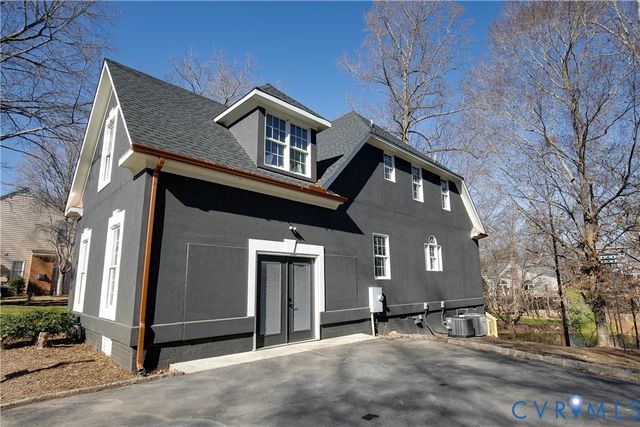 8102 Braxton Ct, Hanover, VA 23116