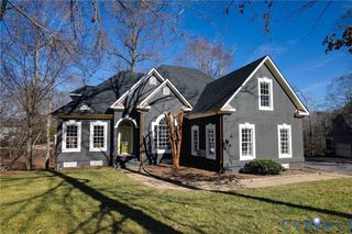 8102 Braxton Ct, Hanover, VA 23116