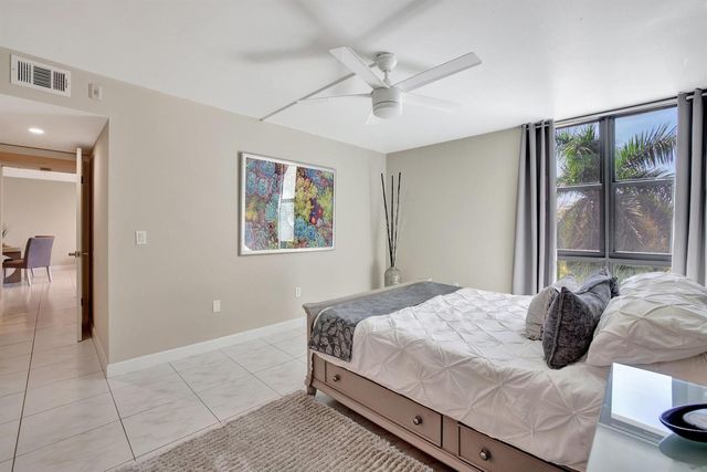 1101 RIVER REACH Drive 415, Fort Lauderdale, FL 33315