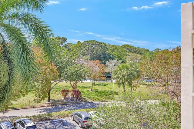 1101 RIVER REACH Drive 415, Fort Lauderdale, FL 33315