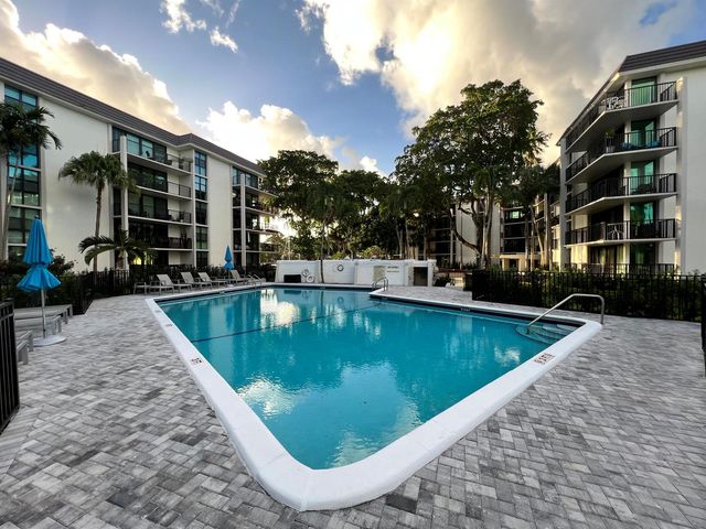 1101 RIVER REACH Drive 415, Fort Lauderdale, FL 33315