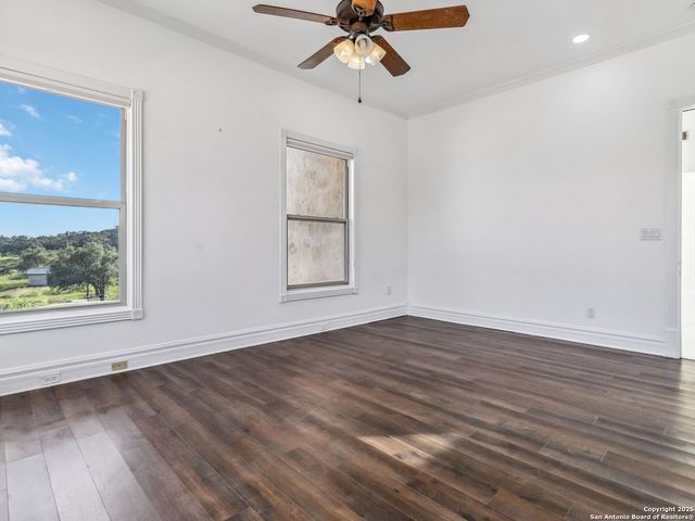 27481 Smithson Valley, San Antonio, TX 78261