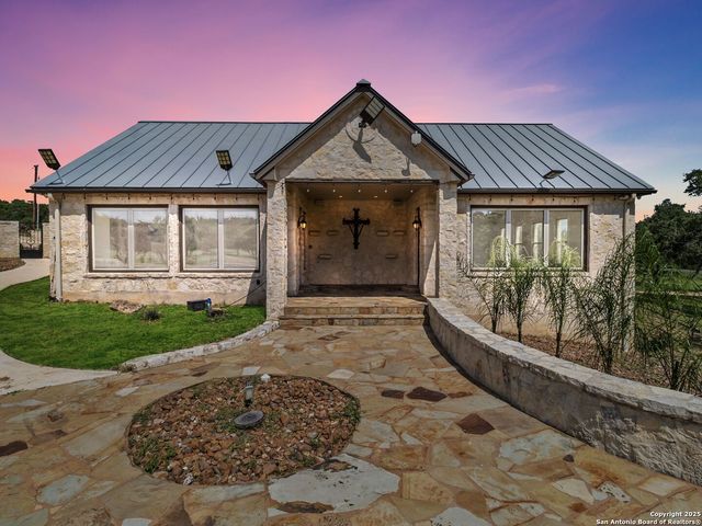 27481 Smithson Valley, San Antonio, TX 78261