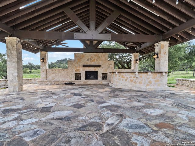 27481 Smithson Valley, San Antonio, TX 78261
