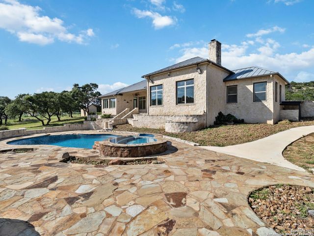 27481 Smithson Valley, San Antonio, TX 78261