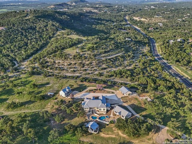 27481 Smithson Valley, San Antonio, TX 78261