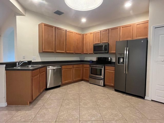 4166 HEIRLOOM ROSE PL, Oviedo, FL 32766