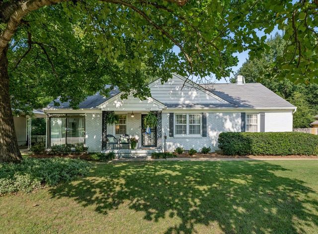 1157 COLONIAL RD, Memphis, TN 38117