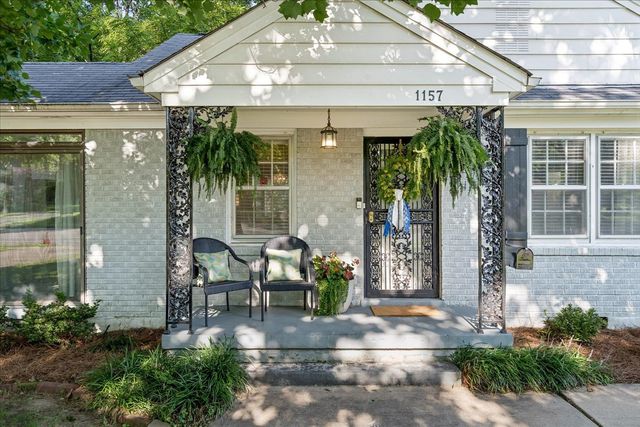 1157 COLONIAL RD, Memphis, TN 38117