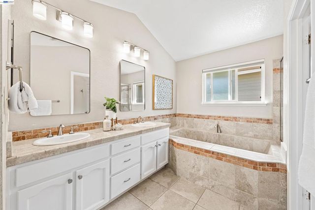 47 Summer Hill Court, Danville, CA 94526