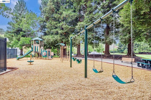 47 Summer Hill Court, Danville, CA 94526