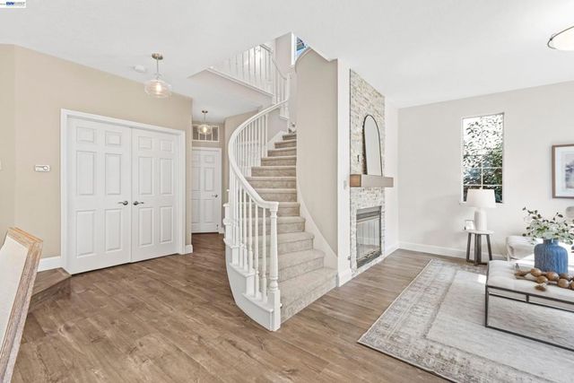 47 Summer Hill Court, Danville, CA 94526