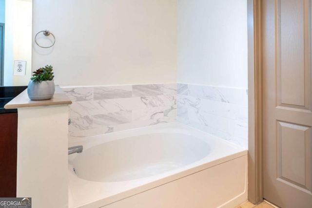 390 17th Street NW 2040, Atlanta, GA 30363