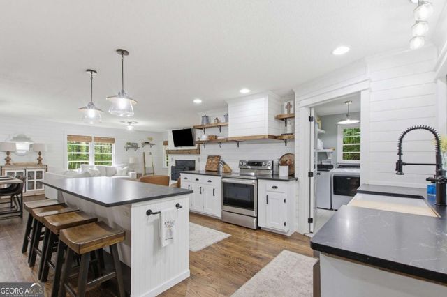 372 Gabrels Drive, Clarkesville, GA 30523