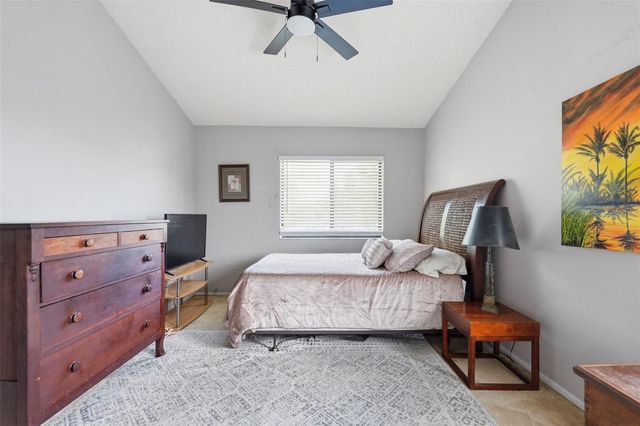 2067 HUNTERS GLEN DRIVE 339, Dunedin, FL 34698