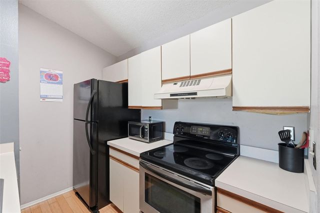 2067 HUNTERS GLEN DRIVE 339, Dunedin, FL 34698
