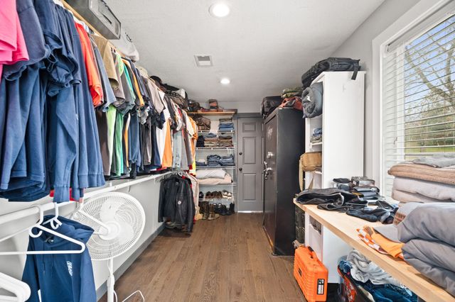 6117 Henry Gower Rd, Pleasant View, TN 37146