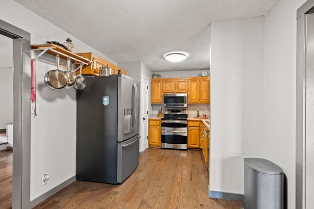 6117 Henry Gower Rd, Pleasant View, TN 37146