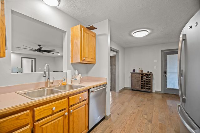 6117 Henry Gower Rd, Pleasant View, TN 37146