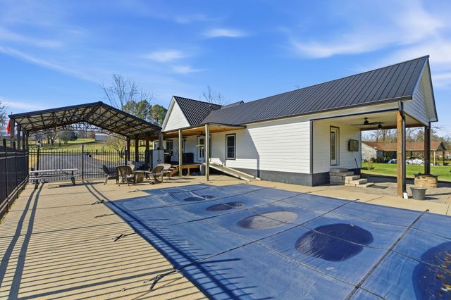 6117 Henry Gower Rd, Pleasant View, TN 37146