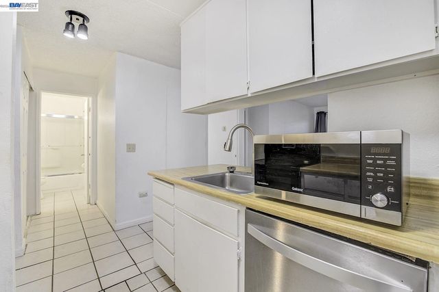 29300 Dixon St 207, Hayward, CA 94544