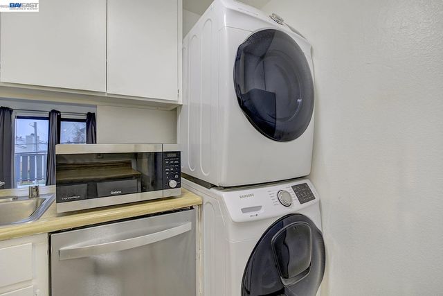 29300 Dixon St 207, Hayward, CA 94544