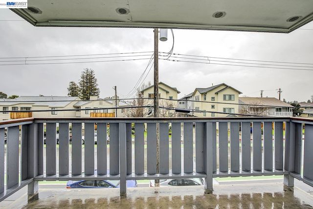 29300 Dixon St 207, Hayward, CA 94544