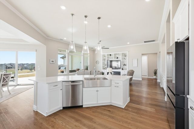 11301 Drinkwater Drive, Denton, TX 76207