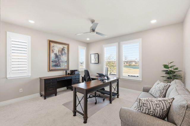 11301 Drinkwater Drive, Denton, TX 76207