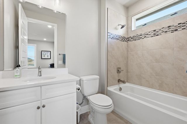 11301 Drinkwater Drive, Denton, TX 76207