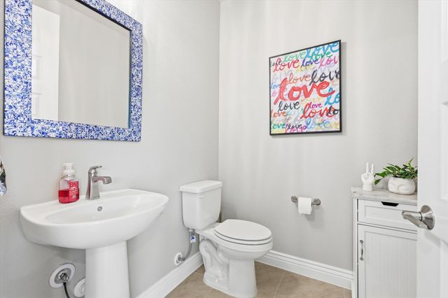 11301 Drinkwater Drive, Denton, TX 76207