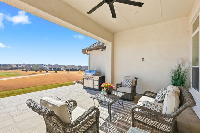 11301 Drinkwater Drive, Denton, TX 76207