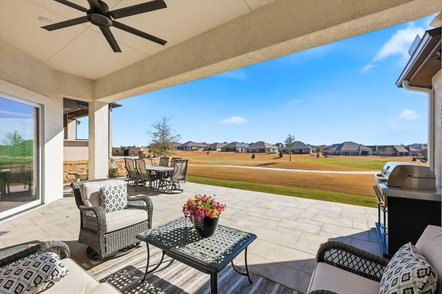 11301 Drinkwater Drive, Denton, TX 76207