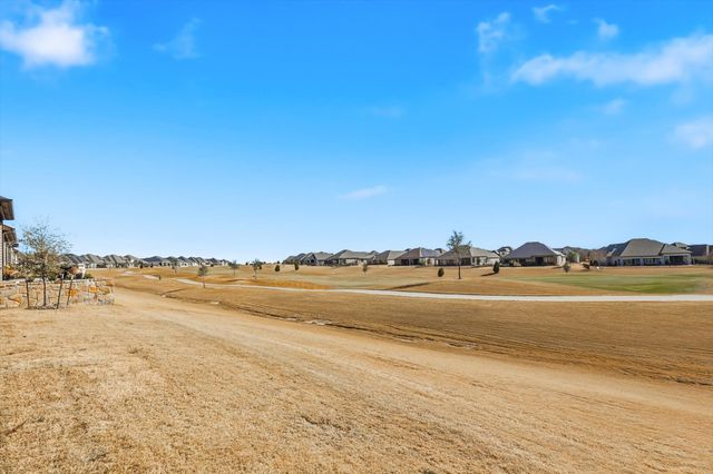 11301 Drinkwater Drive, Denton, TX 76207