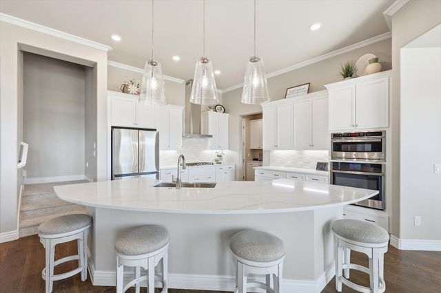 11301 Drinkwater Drive, Denton, TX 76207