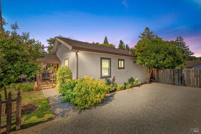 6774 Yount St, Yountville, CA 94599