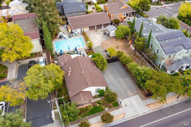 6774 Yount St, Yountville, CA 94599