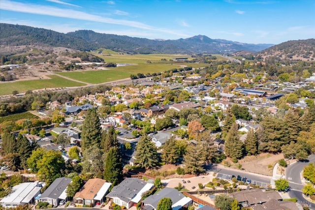 6774 Yount St, Yountville, CA 94599