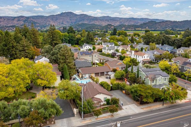 6774 Yount St, Yountville, CA 94599