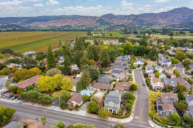 6774 Yount St, Yountville, CA 94599