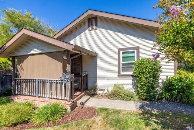 6774 Yount St, Yountville, CA 94599