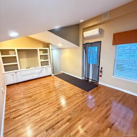 7219 Sandy Dune Way, Arverne, NY 11692