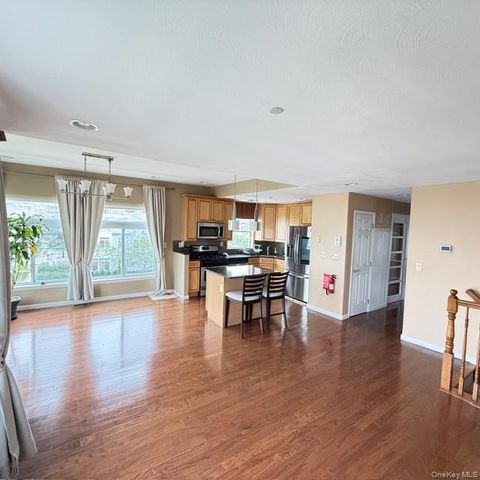 7219 Sandy Dune Way, Arverne, NY 11692