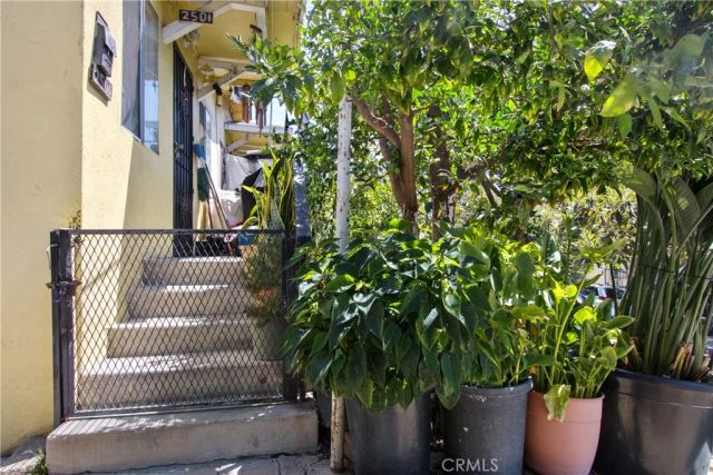 2505 Chelsea, Los Angeles, CA 90033
