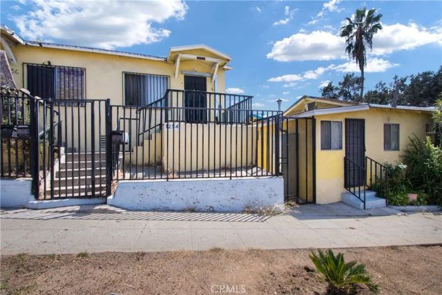 2505 Chelsea, Los Angeles, CA 90033